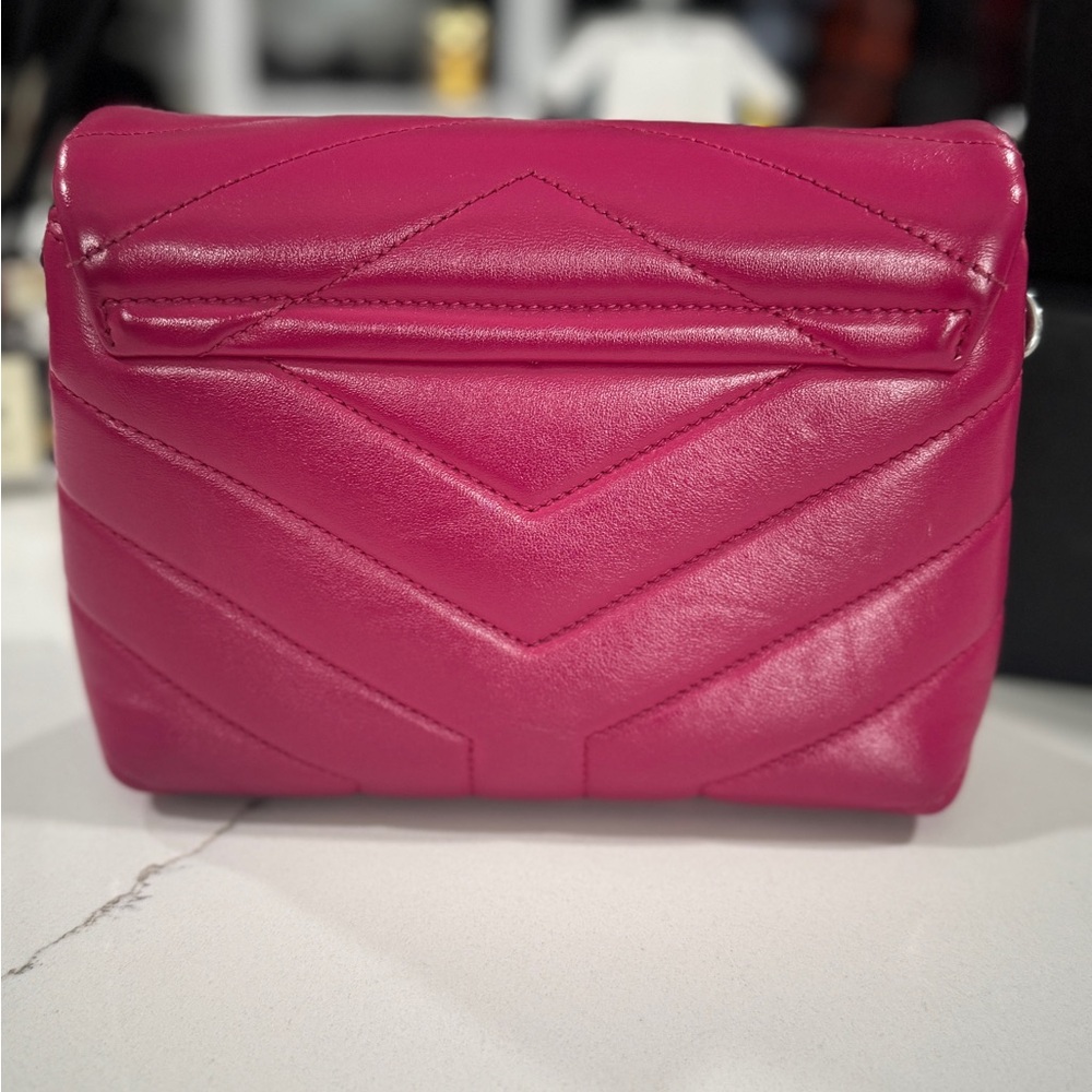 Yves Saint Laurent Toy Loulou - Picture 2 of 8